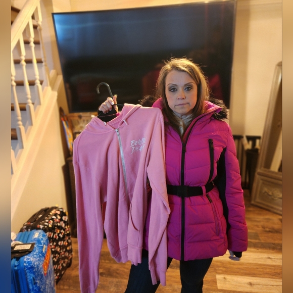 Michael Kors belted winter coat with hood - Picture 5 of 11